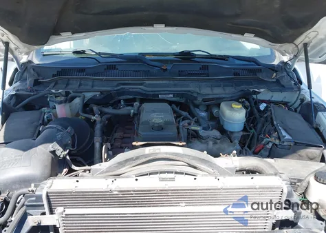 2013 Ram 2500 Slt z USA, uszkodzony, nr VIN 3C6UR5DL3DG530268